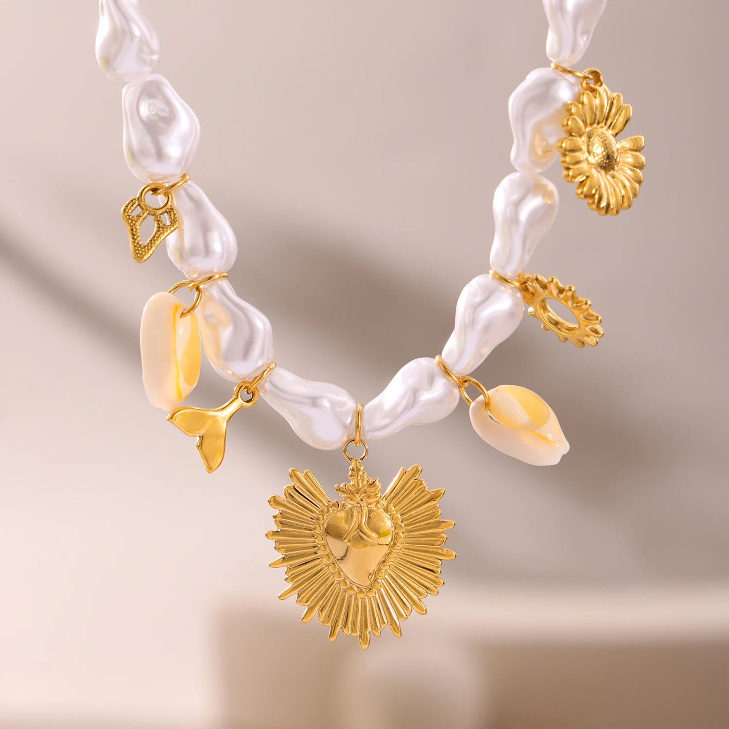 316 Stainless Steel Gold Plated Star Sun Pendant Necklace Women's White Shell Beaded Chain Fashion Necklace Girl Summer Jewelry