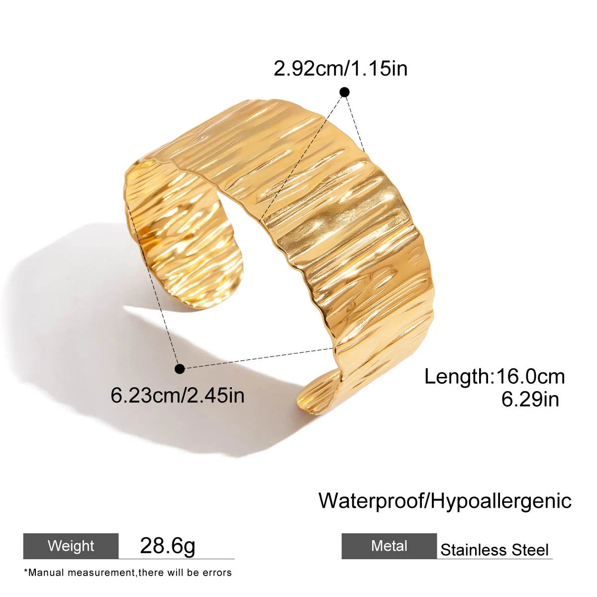 Bracciale rigido massimalista