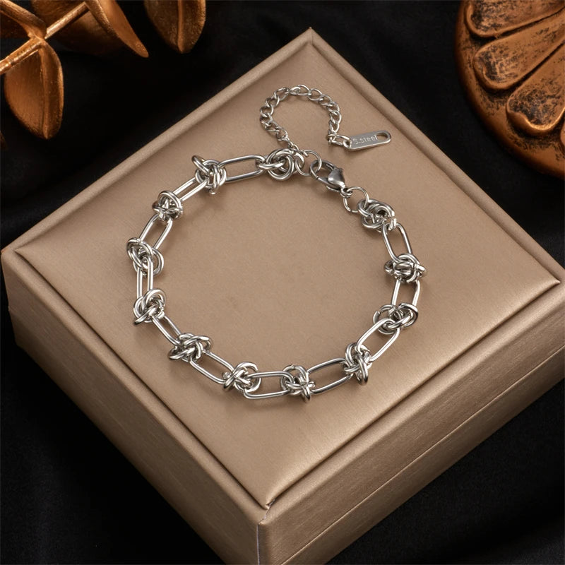 Set Twist Knot